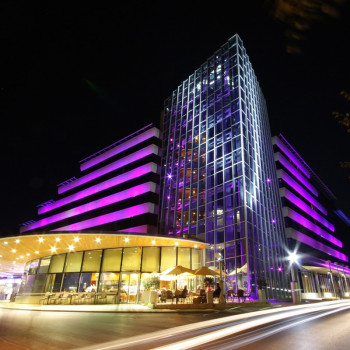 reference-TSE-HIT-perla-casino avdio audio video oprema zabaviščnih centrov
