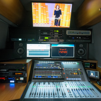 Reference TSE reportažna vozila RTV Slovenija OBV Outside Broadcasting Van