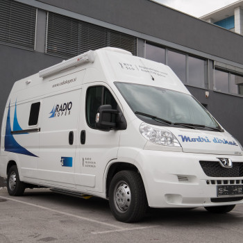 Reference TSE reportažna vozila RTV Slovenija OBV Outside Broadcasting Van